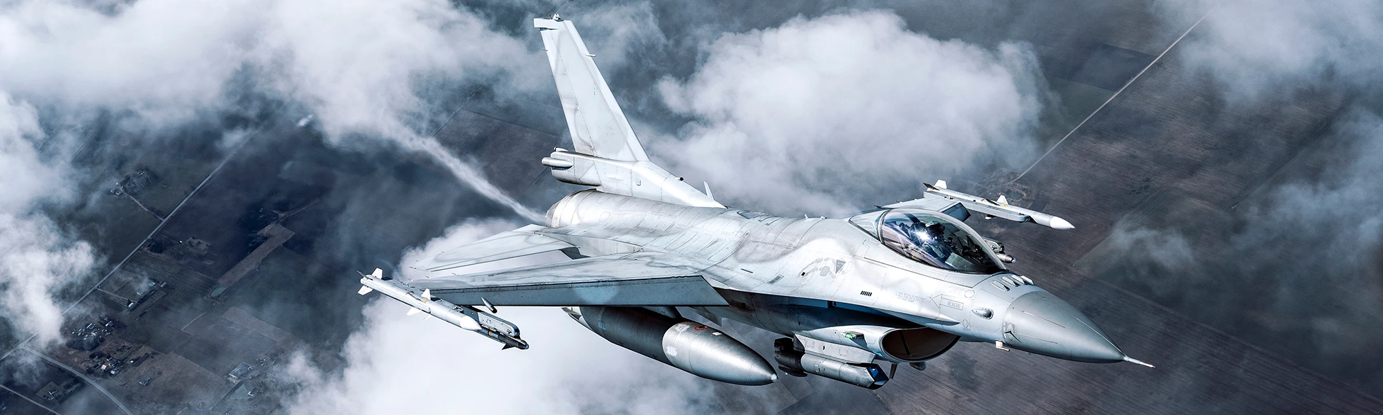 An F-16 on the flightline
